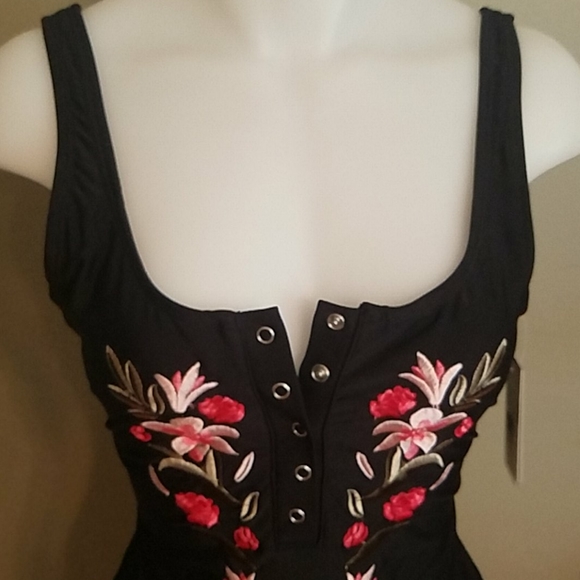 NWT Vigoss one piece bathing suit - Picture 4 of 11
